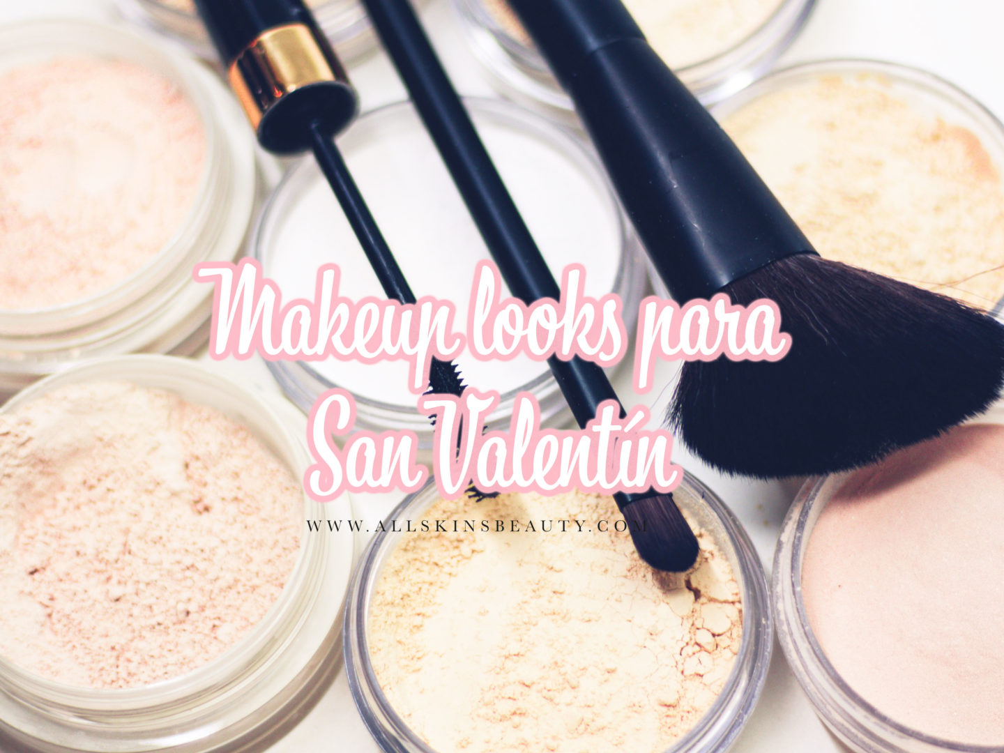 El mes del amor está aquí y es la oportunidad perfecta para maquillarse de forma mas coqueta (mucho rosa y demasiado rojo). En esta ocasión te enseño algunos de mis makeup looks para San Valentín preferidos. 